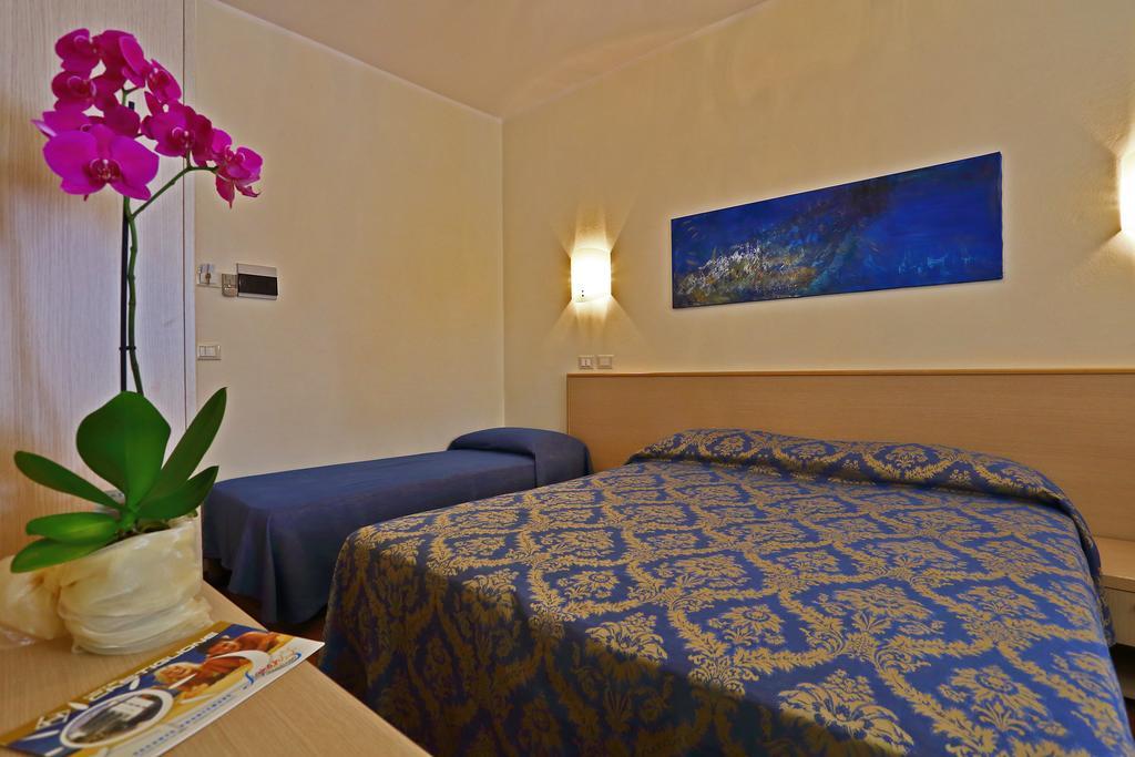 Hotel Castiglione Λινιάνο Σαμπιαντόρο Εξωτερικό φωτογραφία