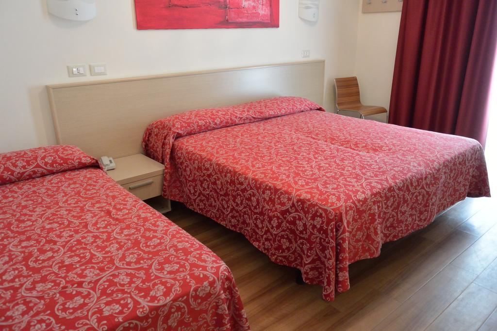 Hotel Castiglione Λινιάνο Σαμπιαντόρο Δωμάτιο φωτογραφία